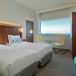 Courtyard By Marriott Waterfront Hotel 4*