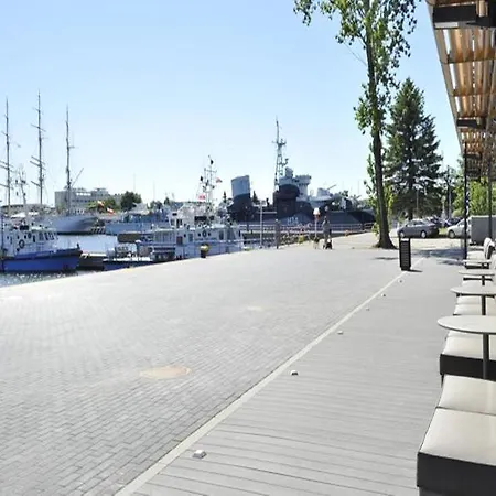 Courtyard By Marriott Waterfront