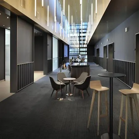 Courtyard By Marriott Waterfront Hotel