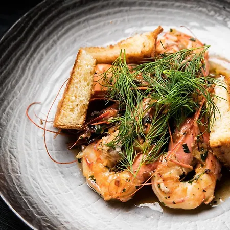 Courtyard By Marriott Waterfront Hotell 4*