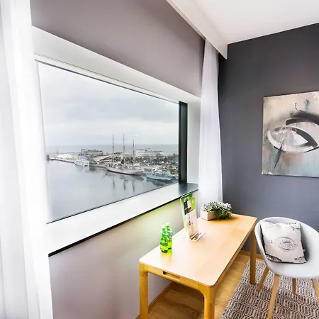 Hotel Courtyard By Marriott Waterfront 4*