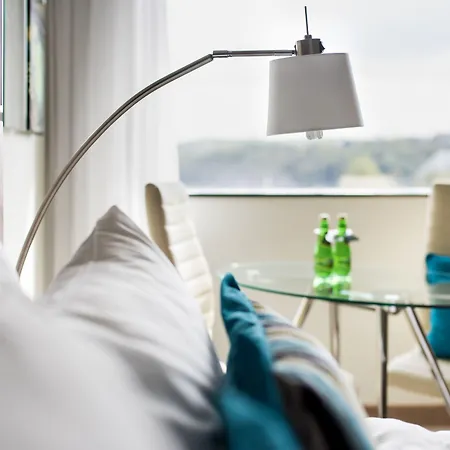 Hotell Courtyard By Marriott Waterfront 4*