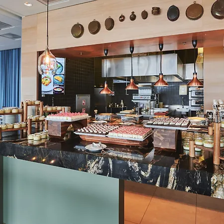 Hotell Courtyard By Marriott Waterfront 4*