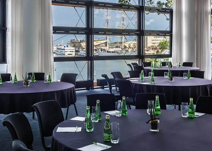 Hotel Courtyard By Marriott Waterfront